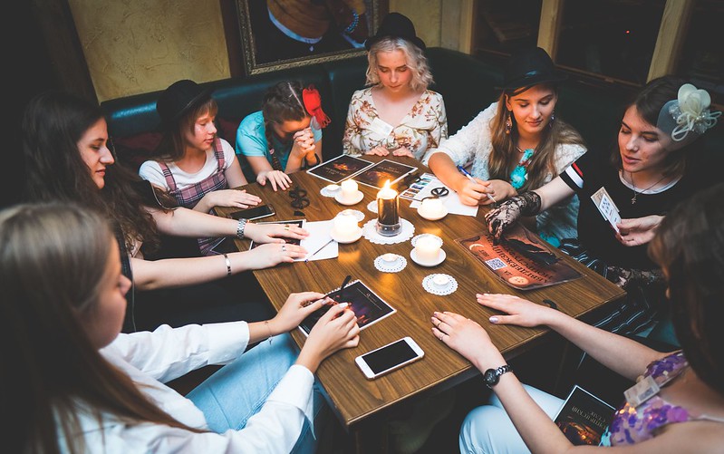 Хэллоуинская вечеринка с мистической атмосферой в Kemerovo