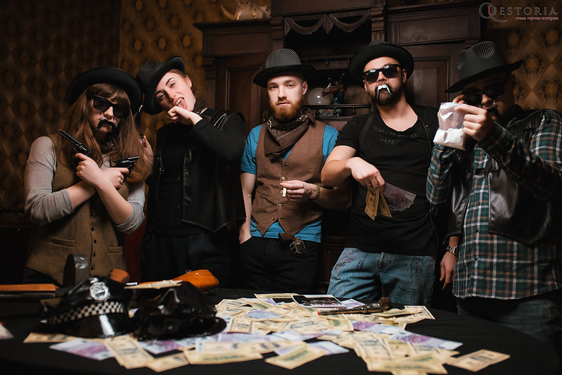 Участники квеста на день рождения в Кемеровоg