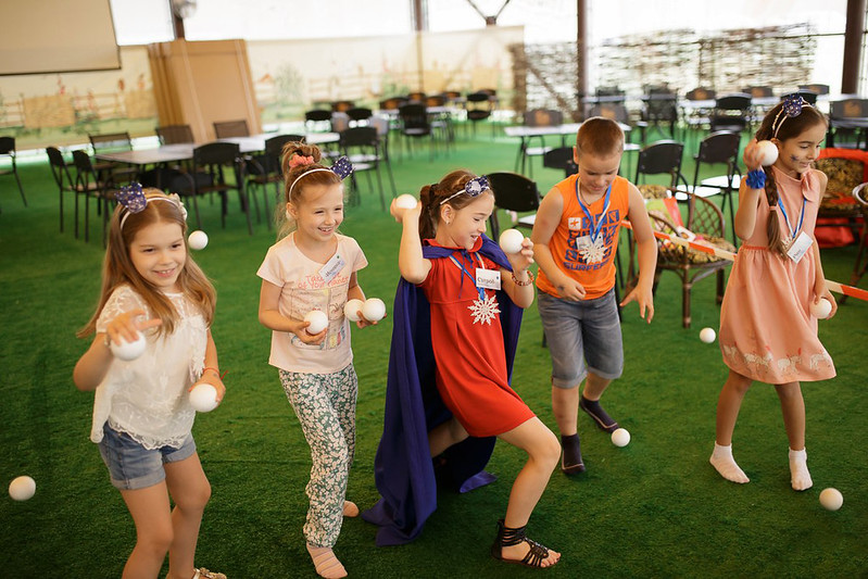 Завершение квеста с награждением на детском дне рождения в Кемерово