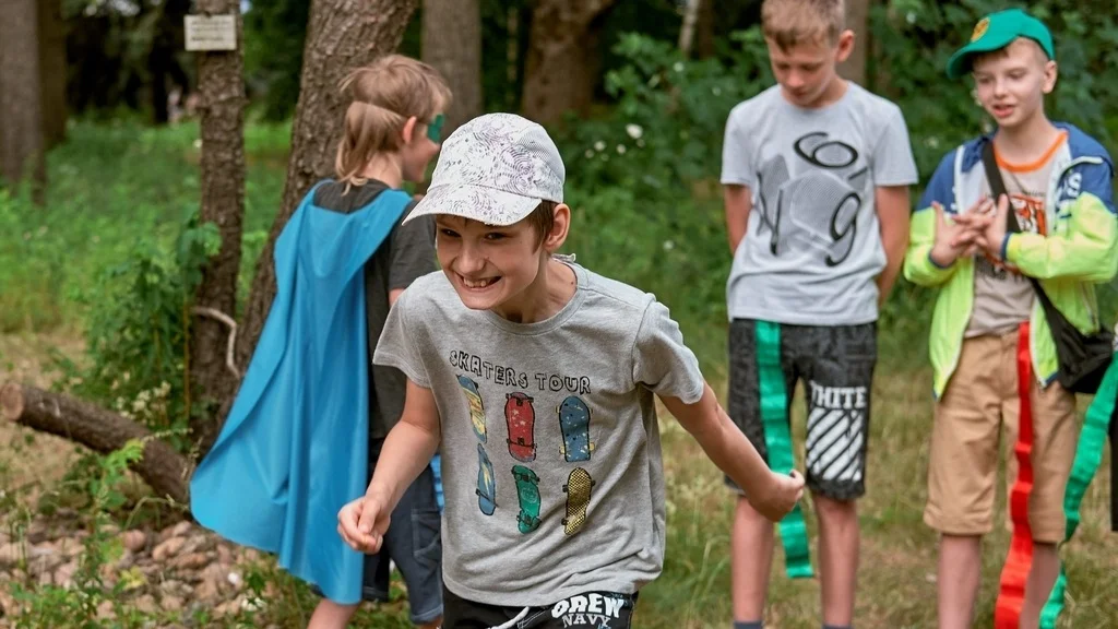 Квест на&nbsp;23&nbsp;февраля для детей &laquo;Супергерои&raquo;: герои применяют свои суперспособности. 