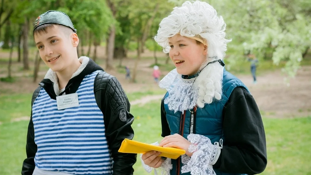 Квест на&nbsp;23&nbsp;февраля в&nbsp;школе &laquo;Завещание Флинта&raquo;: пленный лорд обещает аборигенам протекцию короля. 